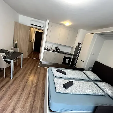 Long Let ! Brand New Luxury In Centropolitan Appartamento Budapest